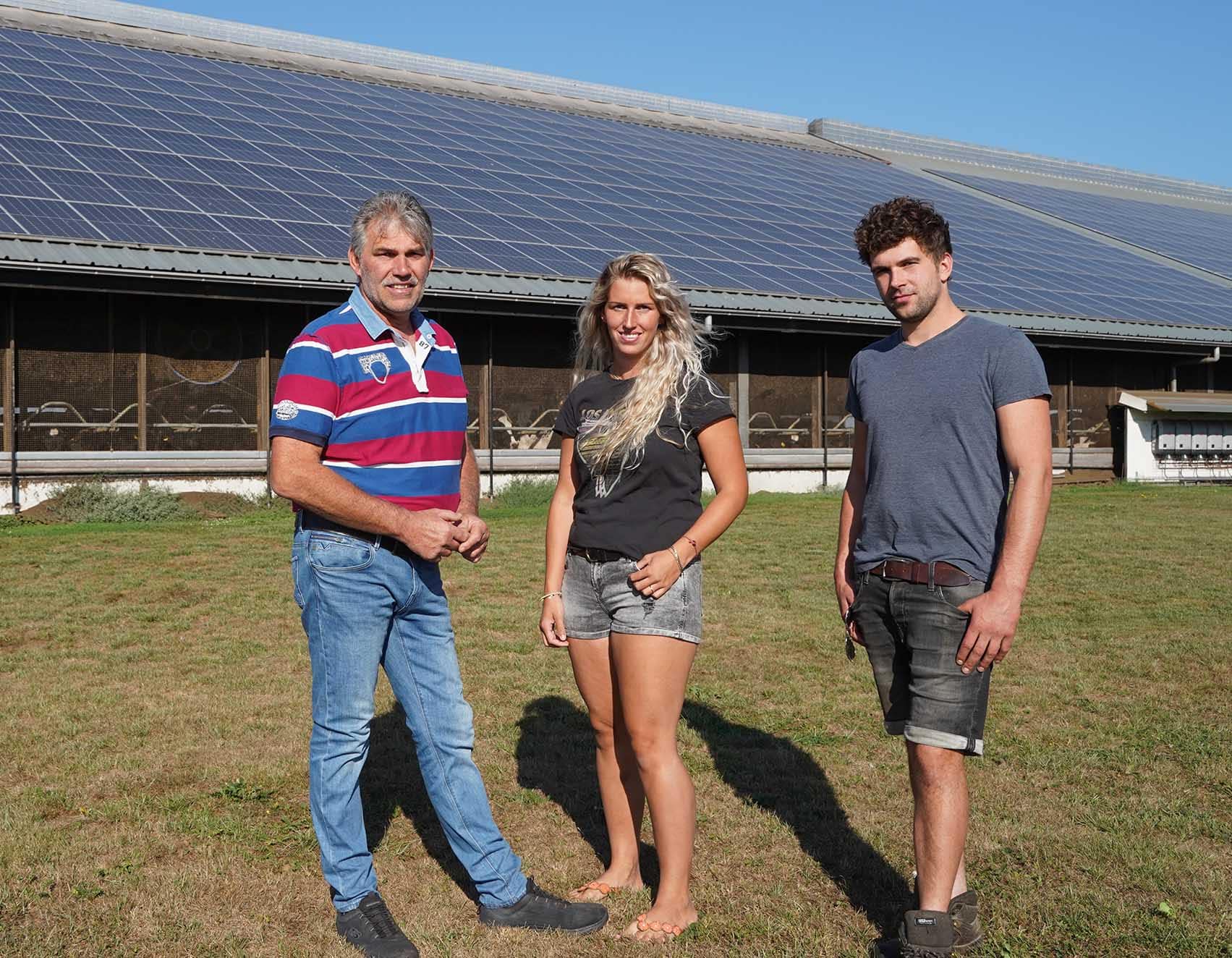 Familie Haarman, vader zoon en dochter voor hun bedrijf. 